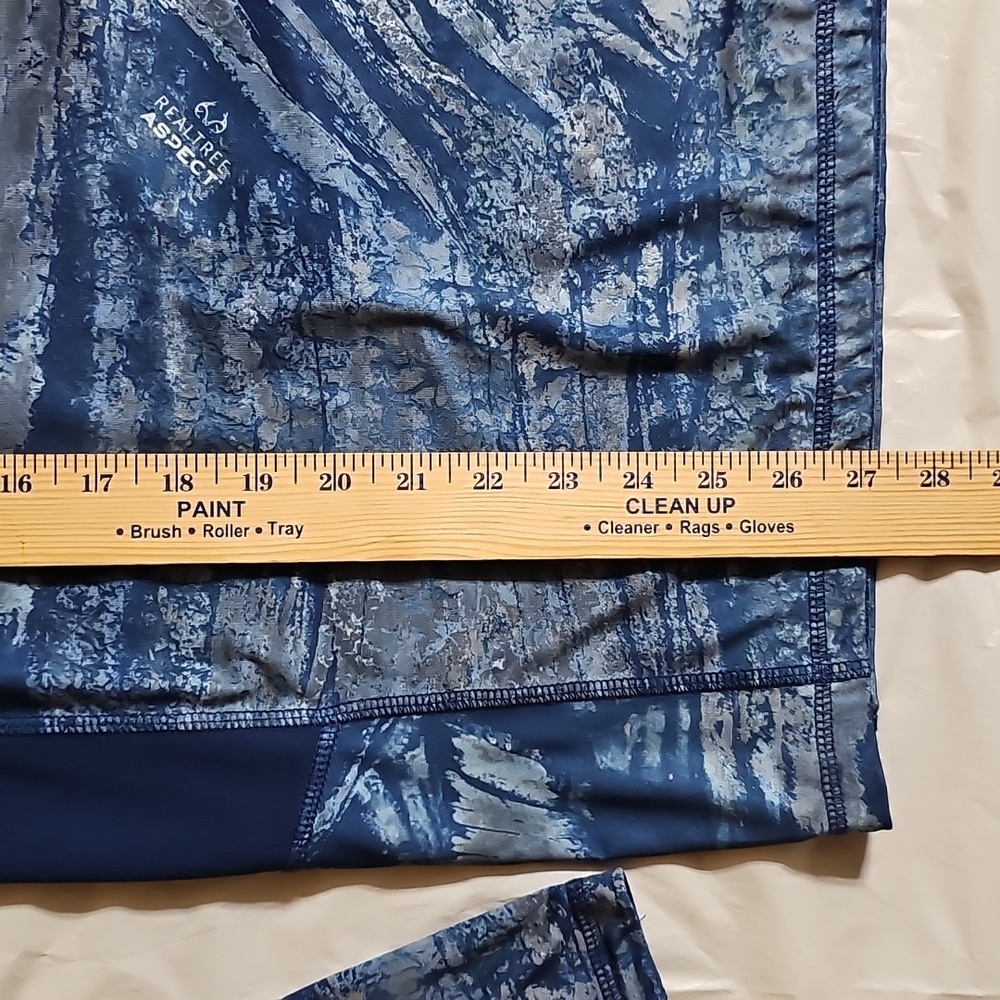 Realtree Fishing Men's Small Blue Long Sleeve Performance Fishing Tee Used - Picture 11 of 14